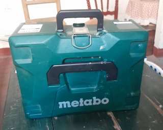 Sierra de sable Metabo 18V LiHD con cargador y bat