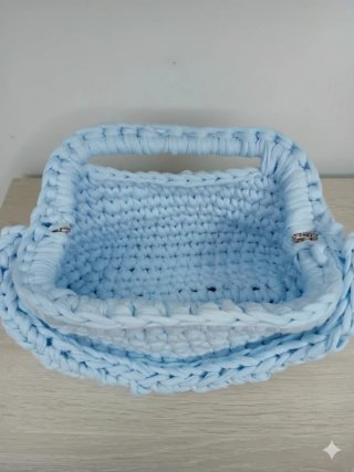 Clutch uncinetto azzurra