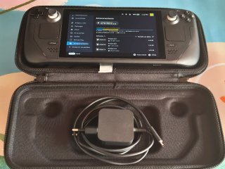 Steam Deck 64GB + custodia + caricabatterie