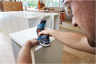 Bosch Professional fresadora batería GKF 12V-8