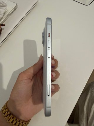 iPhone 15 128GB 86% Batería