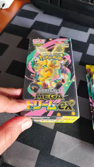 Pokemon Mega Dream EX Caja