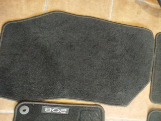 Alfombrillas Peugeot 208 (4 piezas)