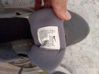 Nike Downshifter 13 gris y verde
