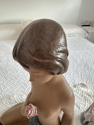 Figura Lladro Mujer con Rosa