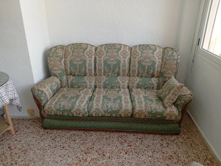 Sofá vintage verde estampado