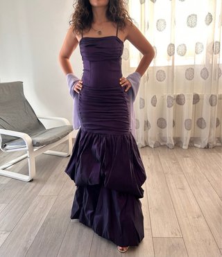 Vestido largo invitada boda morado