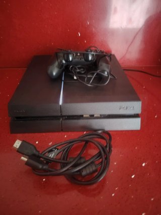 PS4 (PlayStation 4) Negra + Mando 1tb
