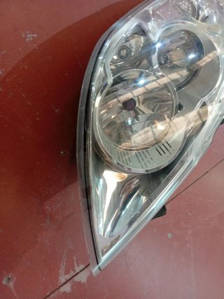 Faro derecho Renault Máster 2014