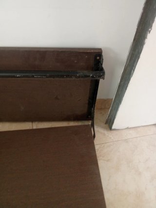 Estantería marrón madera y metal