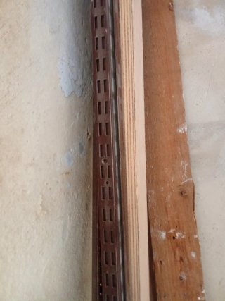 Estantería marrón madera y metal