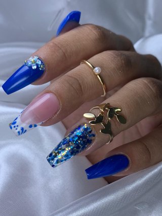 Servicio de manicura profesional