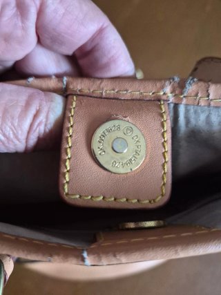 Borsa Louis Vuitton non originale con portamonete