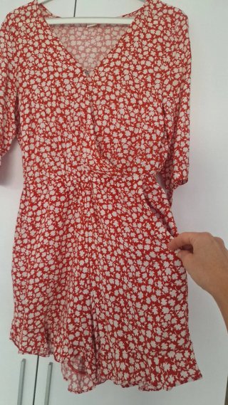 Mono corto estampado floral rojo talla XS