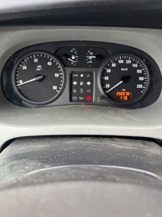 Opel Vivaro 2005