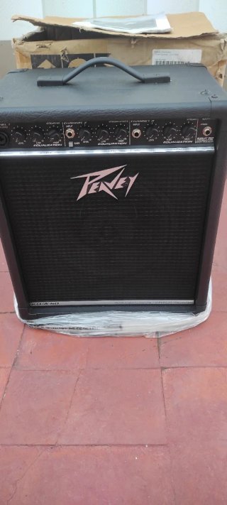 Amplificador Guitarra Eléctrica