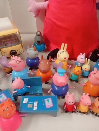 Lote Figuras Peppa Pig y Accesorios