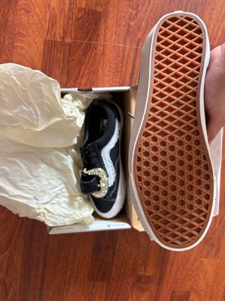 Vans Premium Old Skool 36 Metagirl Buckle Black Wh
