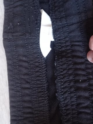 Lote Ropa Mujer XL: Pantalones y Falda