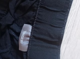 Lote Ropa Mujer XL: Pantalones y Falda