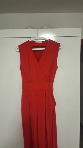 Mono rojo talla XS