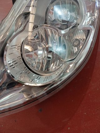 Faro Izquierdo Renault Máster 2014