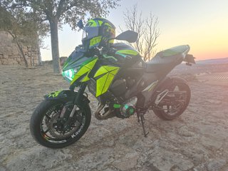 Kawasaki Z800 Naked Verde y Amarillo