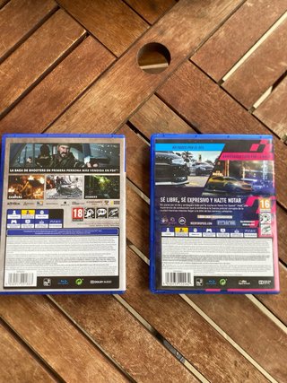 PS4 Pro Nero con 2 controller, giochi e cavi.
