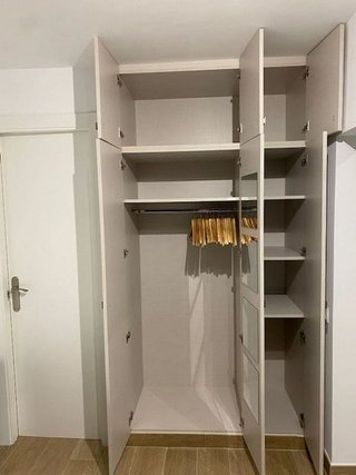 Estudio en alquiler en Les Tres Torres en Barcelona