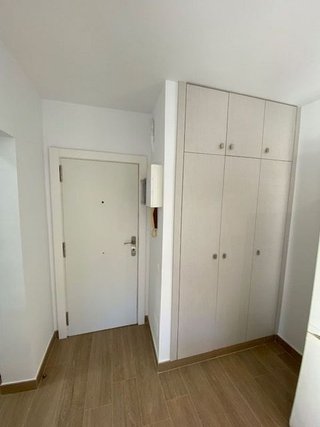 Estudio en alquiler en Les Tres Torres en Barcelona