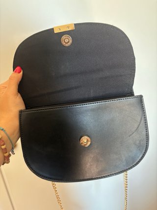 Borsetta nera tracolla catena oro