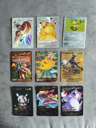 Cartas Pokémon Doradas y Plateadas VMAX