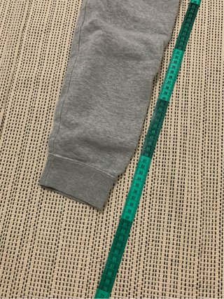 Felpa Nike grigia con cappuccio