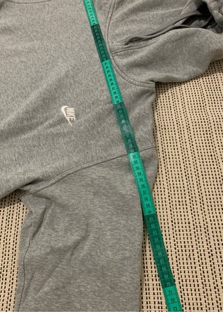 Felpa Nike grigia con cappuccio