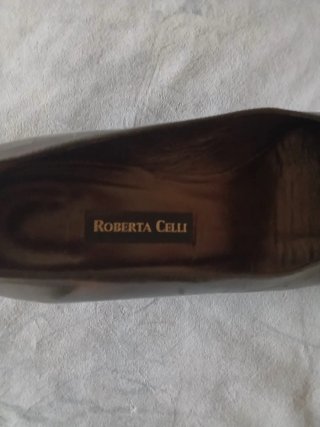 Zapatos de tacón ROBERTA CELLI negros