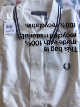Camisa Fred Perry Blanca con Rayas Negras