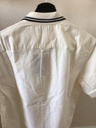 Camisa Fred Perry Blanca con Rayas Negras