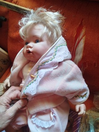 Muñeca de porcelana antigua bebé