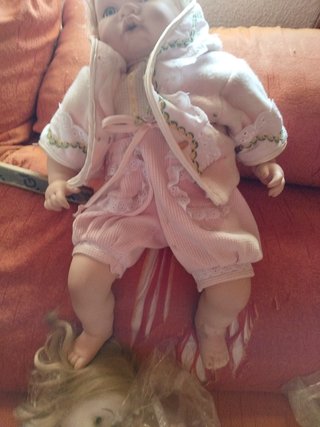 Muñeca de porcelana antigua bebé