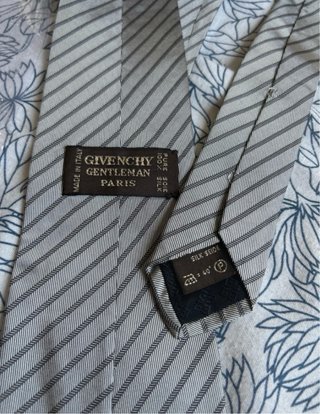 Corbata Givenchy Gris Rayas NUEVA