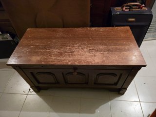 Arcón antiguo de madera