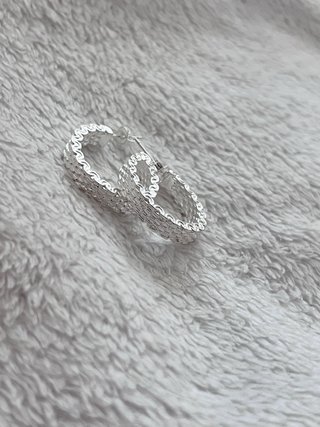 Pendientes de plata con diseño ondulado