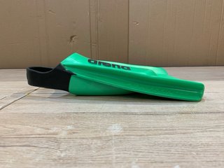 Aletas Natación Arena Powerfin Pro II talla 44/45