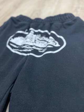 Pantalón corto Corteiz Negro