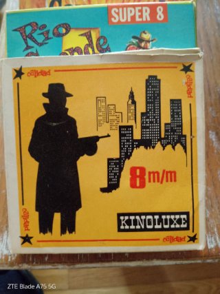 Proyector Cine Eumig 8mm + 12 Películas Super 8