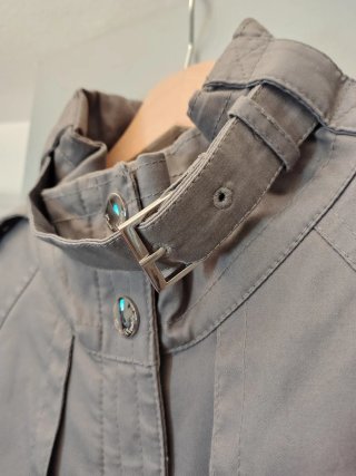 Chaqueta corta forrada gris