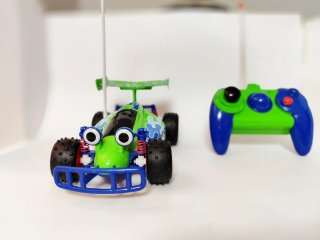 Coche RC Toy Story teledirigido con mando