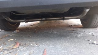 Tubo de escape plateado