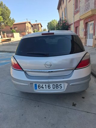 Opel Astra 2004