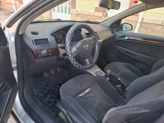 Opel Astra 2004